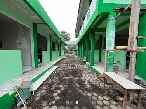 Proyek Rehabilitasi dan Renovasi Madrasah PHTC Jatim 2 Tahap Finishing, Addendum 14 Hari 