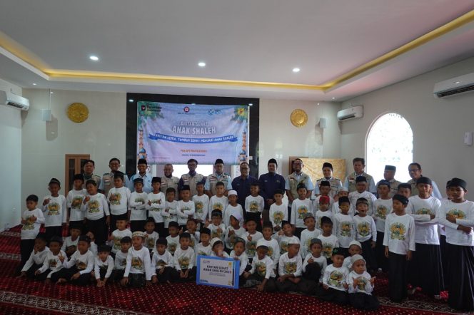 
					Tunjukkan Kepedulian Sosial, PLN Bersama YBM Selenggarakan Khitan Massal