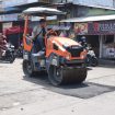 Wabub Mimik Pantau Langsung Perbaikan Jalan di Pasar Larangan