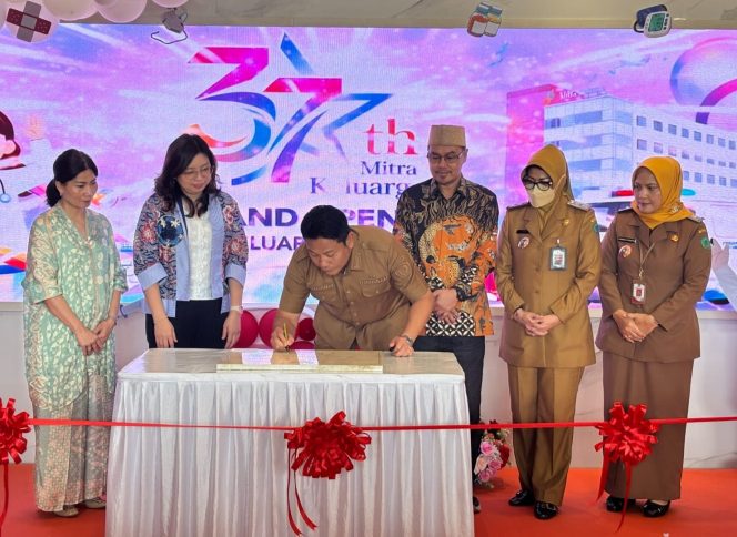 
					Bupati Subandi Resmikan RS Mitra Keluarga Sidoarjo