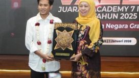 Gubernur Khofifah Sambut Valen, Runner Up Dangdut Academy 2025, di Grahadi