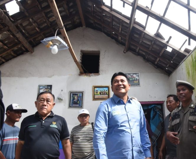 
					Bupati Subandi Targetkan Perbaikan Empat RTLH Rampung Januari 2026