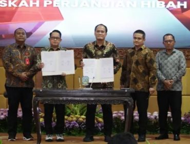 KPK Hibahkan Aset Rampasan ke Pemprov Jatim, Emil Dardak: Bukti Nyata Korupsi Dikembalikan untuk Rakyat 