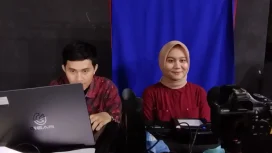 perekaman e-KTP melalui program jemput bola De’Siplah yang dilaksanakan Disdukcapil di sekolah