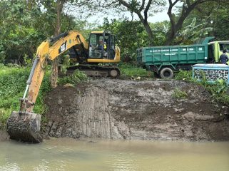 Cegah Banjir, Pemkab Sidoarjo Kebut Normalisasi Sungai di Belakang PG Krembung