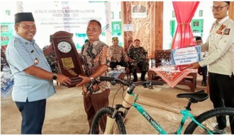 Pelantikan 14 RT dan 4 RW Desa Sowan Lor Jepara, Camat Kedung Apresiasi Demokrasi Hingga Tingkat Terbawah