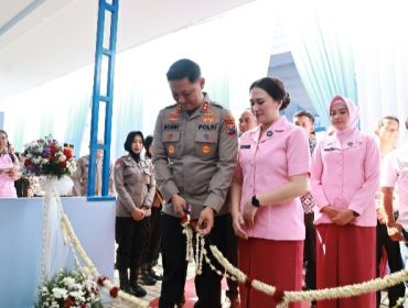 Dukung Program MBG, Kapolres Jember Resmikan SPPG di Mayang