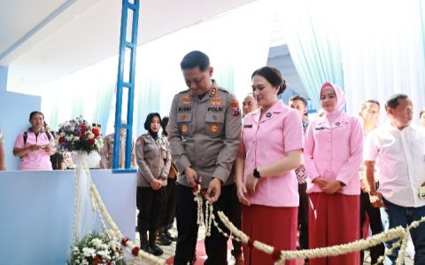 Dukung Program MBG, Kapolres Jember Resmikan SPPG di Mayang