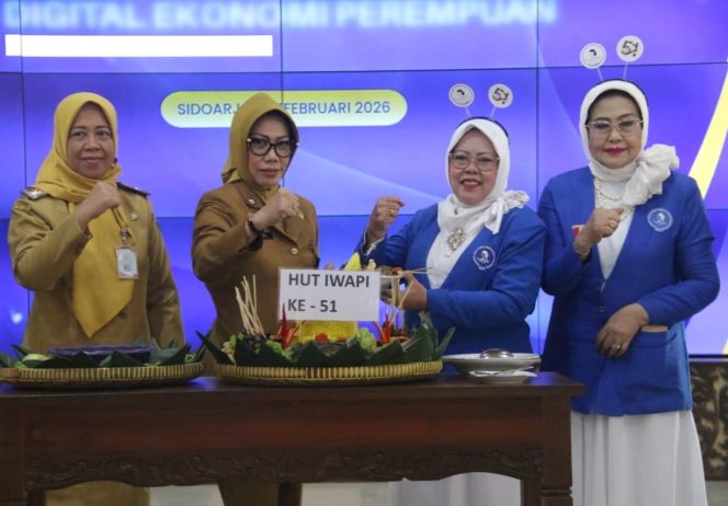 
					IWAPI Sidoarjo Didorong Jadi Motor Transformasi Digital, Sekda Fenny: Perempuan Pengusaha Kunci Indonesia Emas 2045