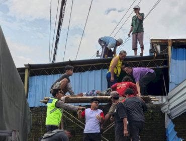 Pekerja Bangunan di Jepara Dilarikan ke RSUD Kartini Usai Tersengat Listrik di Atap Gudang SPPG Lebuawu