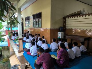 SDN Tulakan 1 Donorojo Perkuat Karakter Religius Melalui Gema Ramadhan