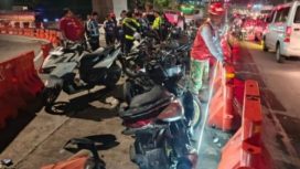 Rem Blong, Truk Box Tabrak 10 Kendaraan di Exit Tol Bawen