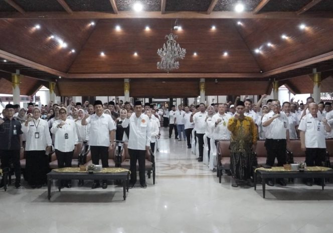 
					Bupati Subandi Sosialisasi Perbup Baru, Anggaran Desa Jangan Disalahgunakan