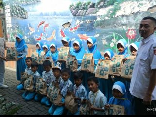 Alfamart jember dukung HPN 2025 kolaborasi dengan DPC GWI Jember