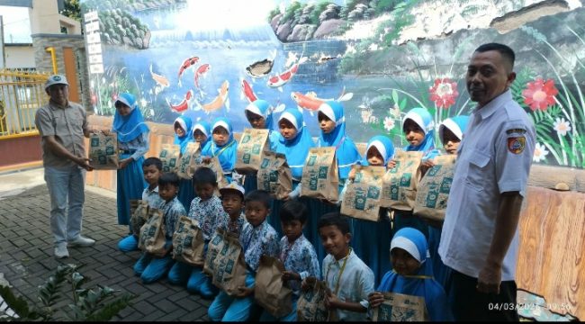 Alfamart jember dukung HPN 2025 kolaborasi dengan DPC GWI Jember