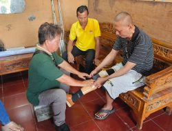 Ramadan Berkah: YGP Berikan Bantuan Kaki Palsu ke-43 Untuk Warga Sawah Besar
