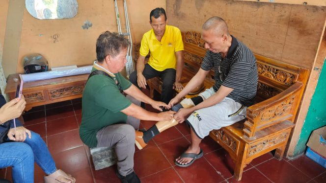 
					Ramadan Berkah: YGP Berikan Bantuan Kaki Palsu ke-43 Untuk Warga Sawah Besar