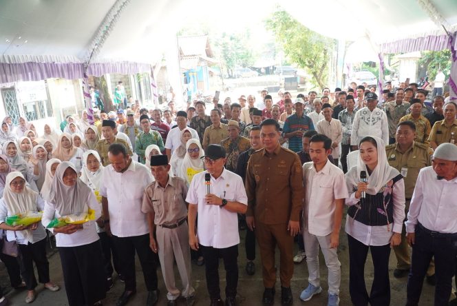 
					Kunker ke Jepara, Zulhas Pastikan Program Pangan Berjalan