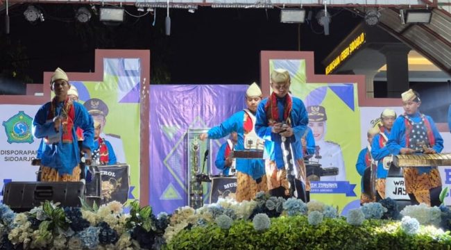 Festival Musik Patrol Sidoarjo 2026 Meriah, Grup Coba Lagi Sedati Raih Piala Bergilir Bupati