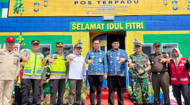 Forkopinda Kabupaten Jepara turun langsung memastikan stabilitas kebutuhan pokok dan kesiapan layanan masyarakat . Pemantauan di pimpin oleh Bupati Jepara Witiarso Utomo bersama Wakil Bupati Muhammad Ibnu Hajar serta di ikuti Ketua DPRD Jepara (17/3/2026)