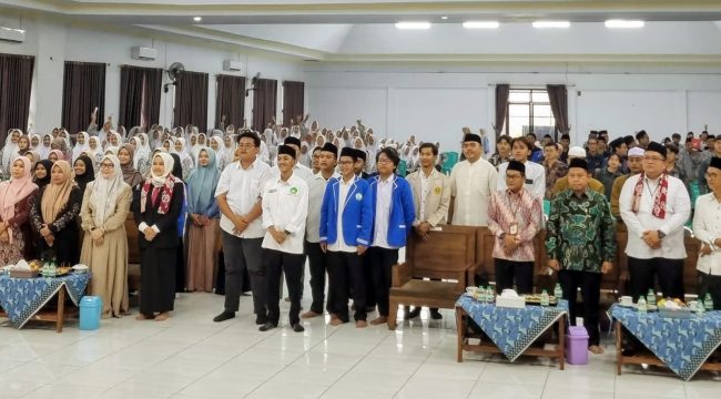 Ketua Bidang Kaderisasi BEM Pesantren Seluruh Indonesia, Nauval Al Farisi, mengecam keras tindakan penyiraman air keras terhadap aktivis KontraS