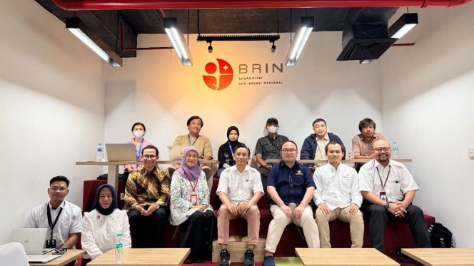 
					Dokumentasi: Kolaborasi riset L-TEAM antara Universitas Pertamina, BRIN, dan mitra internasional (2026)