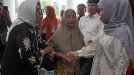 Riyayan di Grahadi Diserbu Warga, Khofifah Indar Parawansa Ajak Perkuat Kebersamaan dan Ekonomi Rakyat