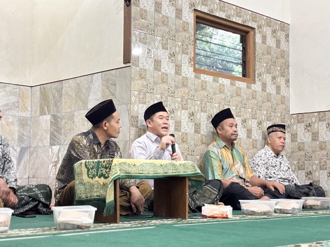 
					Ketua DPRD Jepara, Agus Sutisna, hadir dalam rangkaian Safari Ramadhan