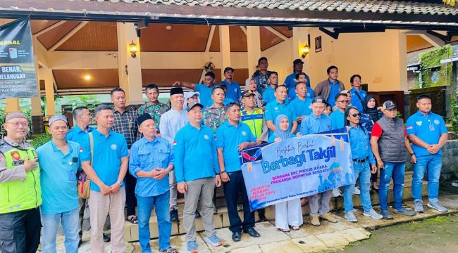 Ramadan Penuh Kebersamaan, Ormas PROGIB DPC Jepara Bagikan 1500 Takjil