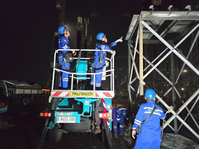 
					PLN UIT JBB Tindak Lanjuti Anomali Konduktor Wave Trap Phasa S di GITET Depok