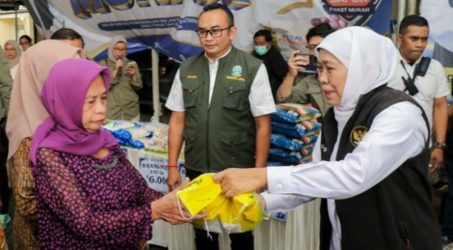Kendalikan Inflasi dan Penguatan Ketahanan Pangan, Gubernur Khofifah Gelar Pasar Murah ke-59 di Sidoarjo