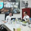 Sekretaris Daerah (Sekda) Kota Depok, Mangnguluang Mansur, membuka acara sidang kelompok Musrenbang RKPD 2027 secara virtual zoom meeting. (Dok. Diskominfo Depok)