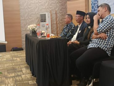 Ketua DPD Partai Nasdem Jember bersama.Anggotah DPRD .H.Khurul Fatoni.