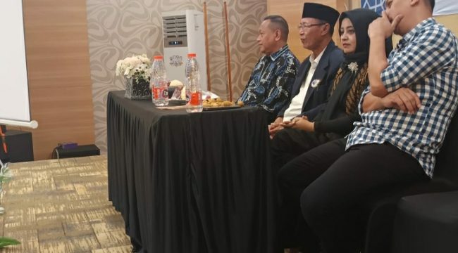 Ketua DPD Partai Nasdem Jember bersama.Anggotah DPRD .H.Khurul Fatoni.