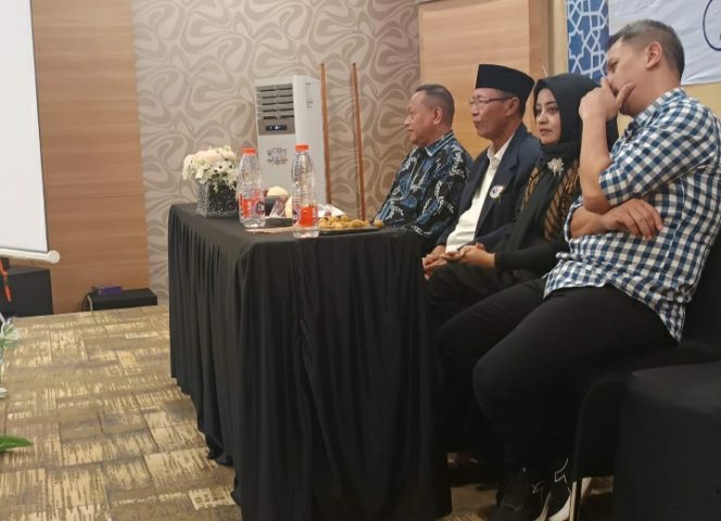 
					Ketua DPD Partai Nasdem Jember bersama.Anggotah DPRD .H.Khurul Fatoni.