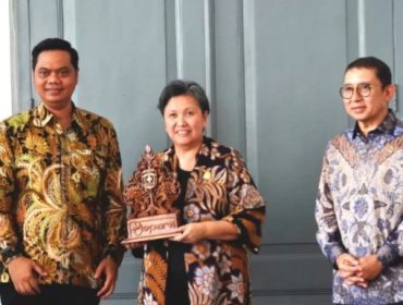 Ketua DPRD Jepara Hadiri Pameran TATAH: Komitmen Angkat Seni Ukir ke Pentas Nasional