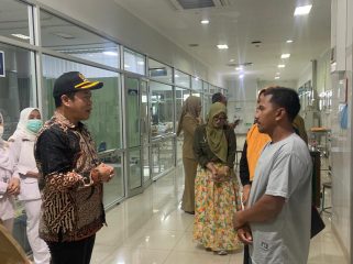 Sidak RSUD Kartini: Ketua DPRD Jepara Bantu Bayi Devan Asal Karimunjawa