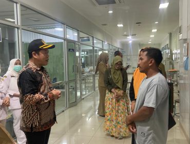 Sidak RSUD Kartini: Ketua DPRD Jepara Bantu Bayi Devan Asal Karimunjawa