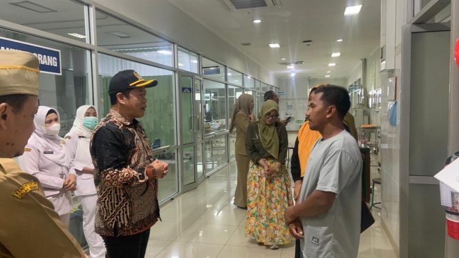 
					Sidak RSUD Kartini: Ketua DPRD Jepara Bantu Bayi Devan Asal Karimunjawa