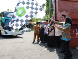 Sebanyak 1.239 CJH Sidoarjo Diberangkatkan, Wabup Mimik Tekankan Fokus Ibadah dan Kesehatan