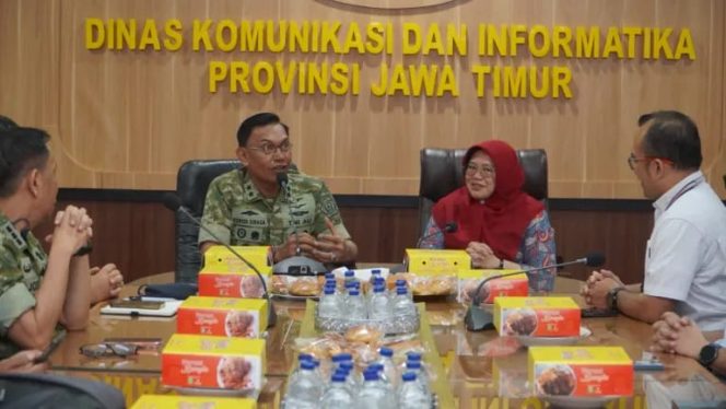 
					TNI Perkuat Strategi Hadapi Perang Kognitif, Jatim Jadi Rujukan Penguatan Siber Nasional