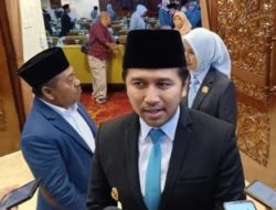 Wakil Gubernur Jawa Timur sekaligus Ketua Satgas MBG Jatim, Emil Elestianto Dardak