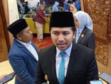 Wakil Gubernur Jawa Timur sekaligus Ketua Satgas MBG Jatim, Emil Elestianto Dardak