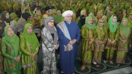 Gubernur Khofifah Hadiri Harlah ke-80 Muslimat NU, Serukan Penguatan Tradisi dan Perdamaian Dunia