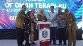 Gubernur Khofifah Ajak Warga Perbanyak Syukur: Jangan Terus Melihat ke Atas