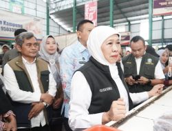 Gubernur Khofifah Sidak Pasar Klojen, Pastikan Stabilitas Harga dan Ketersediaan Bahan Pokok 