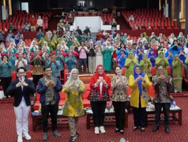 Arumi Bachsin Keluarga Benteng Utama Lindungi Anak dari Risiko Dunia Digital