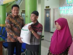 Bupati Pastikan Tepat Sasaran, 181.422 Ribu Warga Sidoarjo Terima Bantuan Pangan