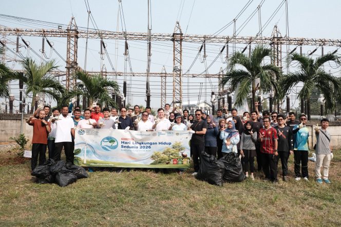 
					PLN UPT Durikosambi Tanam Pohon dan Gelar Aksi Bersih Lingkungan untuk Masa Depan Berkelanjutan