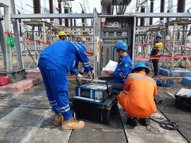 
					PLN UIT JBB Tingkatkan Kinerja Aset Transmisi melalui Pemeliharaan Circuit Breaker GI Muara Karang Baru